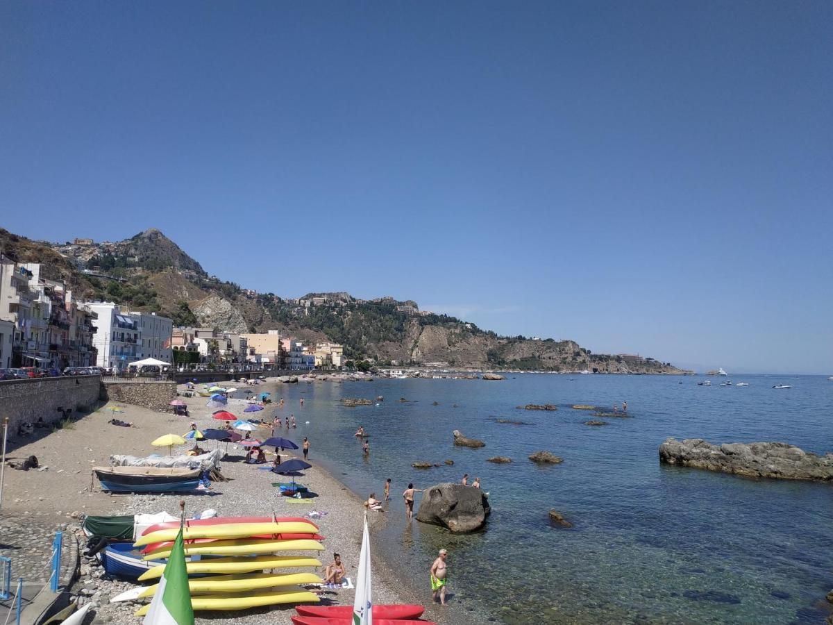 Suite Sul Mare จีอาร์ดีนี นักซอส ภายนอก รูปภาพ